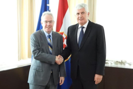 Zamjenik predsjedatelja Doma naroda PSBiH dr. Dragan Čović održao sastanak s veleposlanikom SAD u BiH